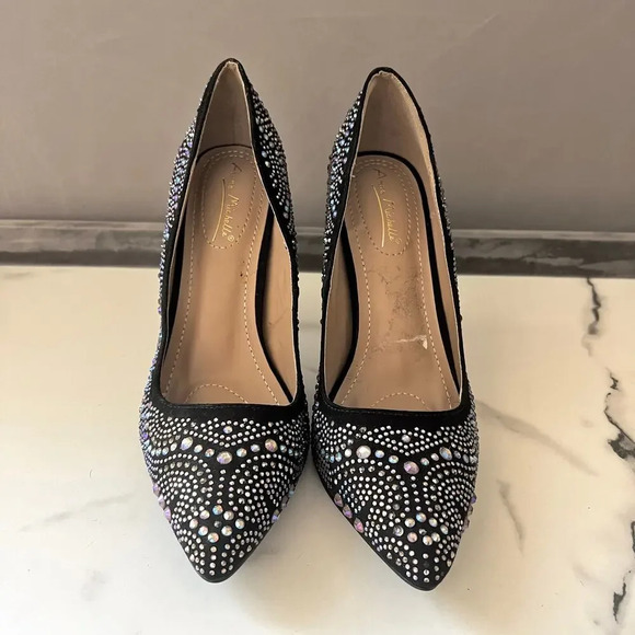 Anne Michelle Black Suede Rhinestone Pumps Size 8 - Picture 4 of 11